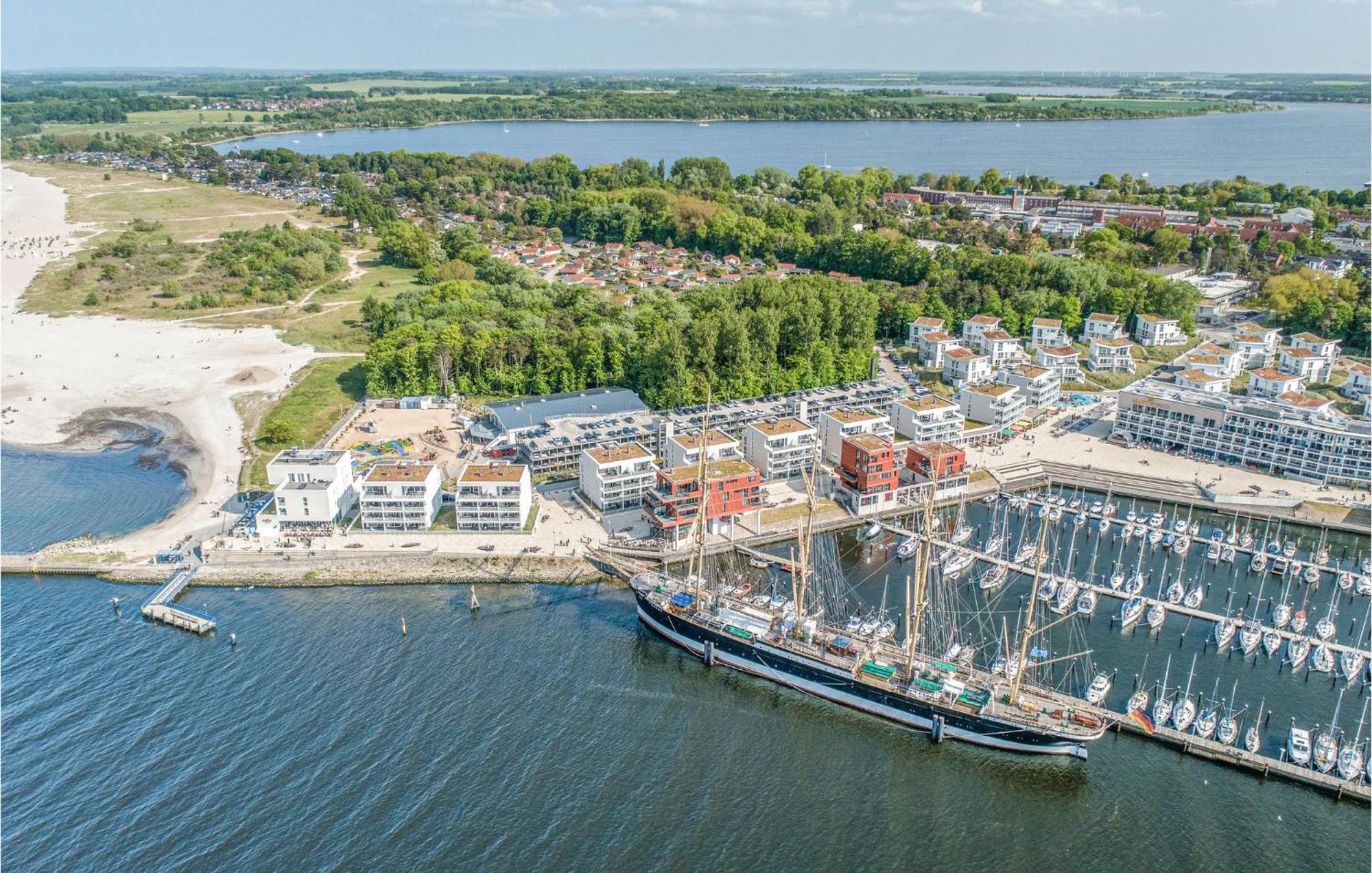 2 Bedroom Cozy Apartment In Luebeck Travemuende المظهر الخارجي الصورة